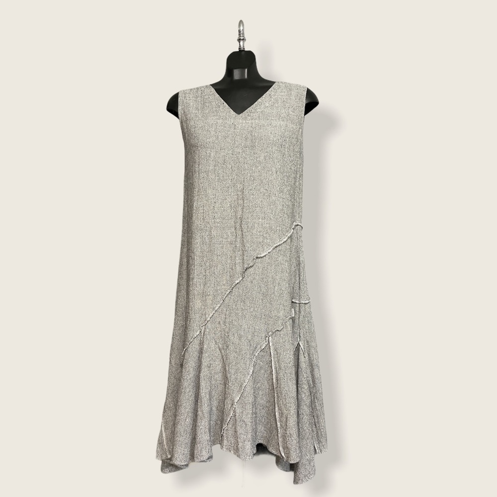 Toofan Textured Asymmetrical
